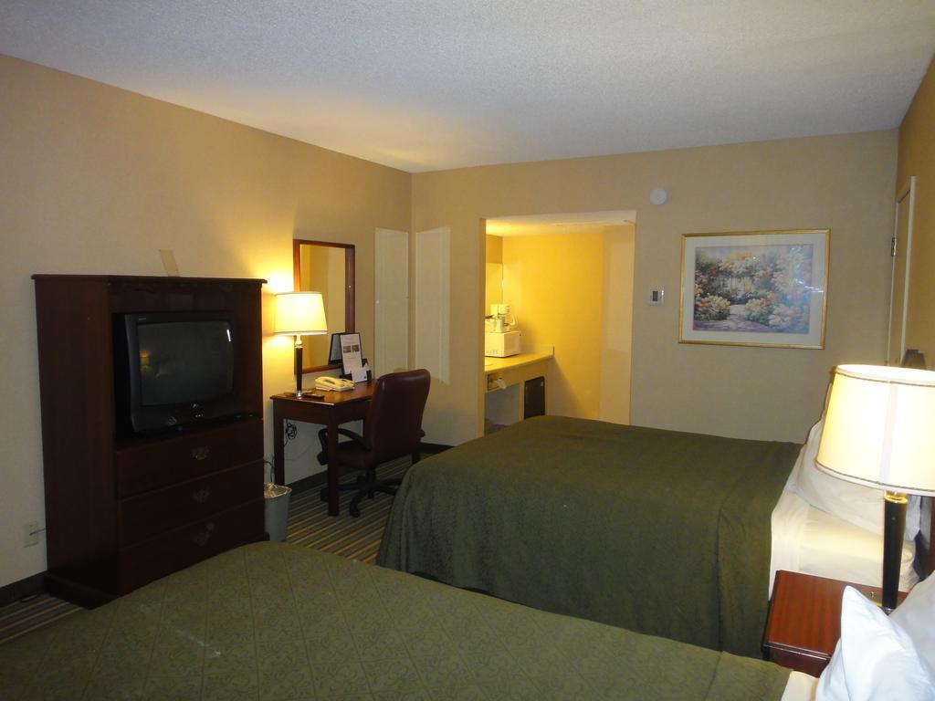 Motel 6 Vallejo, Ca - Napa Valley Eksteriør billede